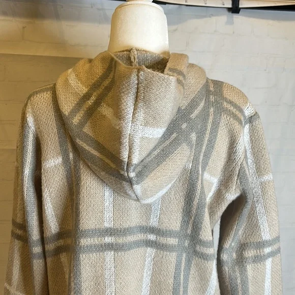Fuji Printed Hooded Cardigan - Picture 6 of 9